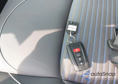 2025 Toyota Rav4 Hybrid Xse z USA, uszkodzony, nr VIN JTME6RFV2SD572534